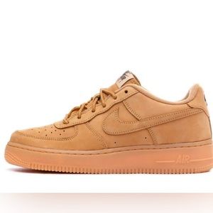 Nike Air Force 1’s Flax